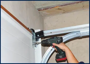 Garage Door Shop Repairs Boston, MA 617-925-6553 Garage Door Shop Repairs Boston, MA 617-925-6553 - cont-door-installation-t-16-09m